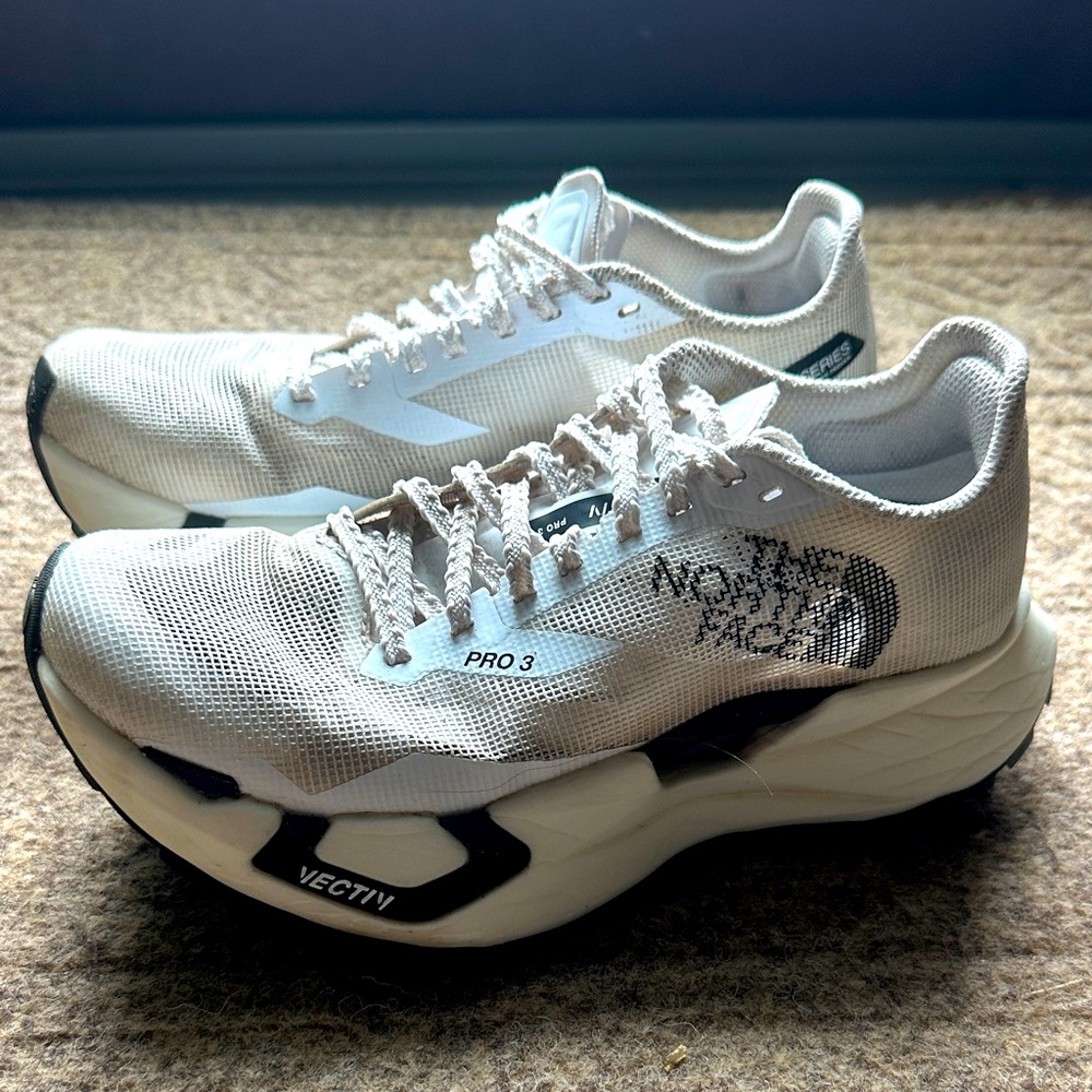 The North Face Vectiv Pro 3
